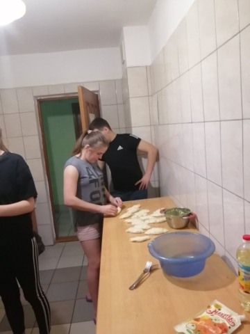 IMG-a9a2b3321a710a873fd18167fc049b51-V